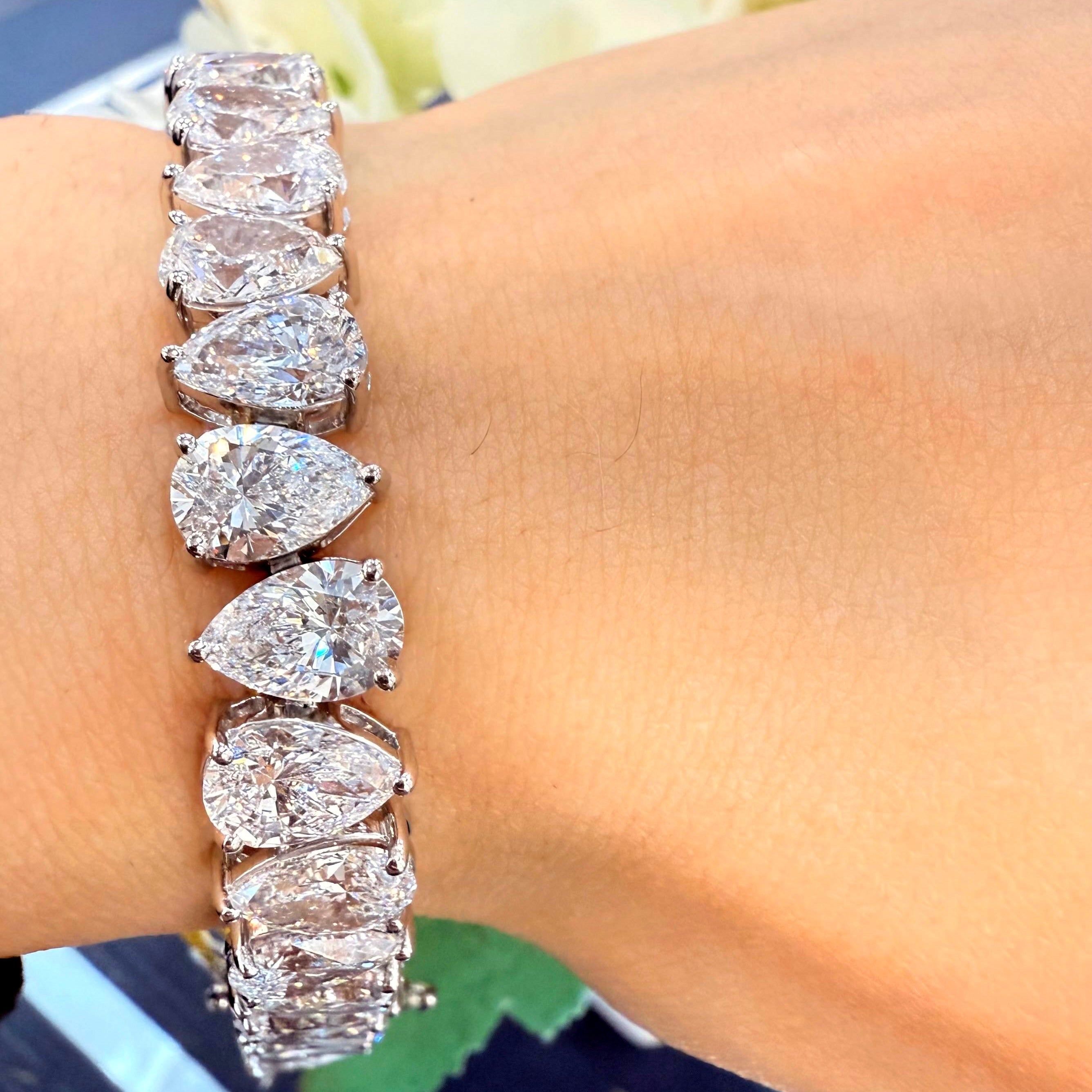 35.42CT D/VS Pear Lab Diamond Tennis Bracelet In Platinum - 35Grams