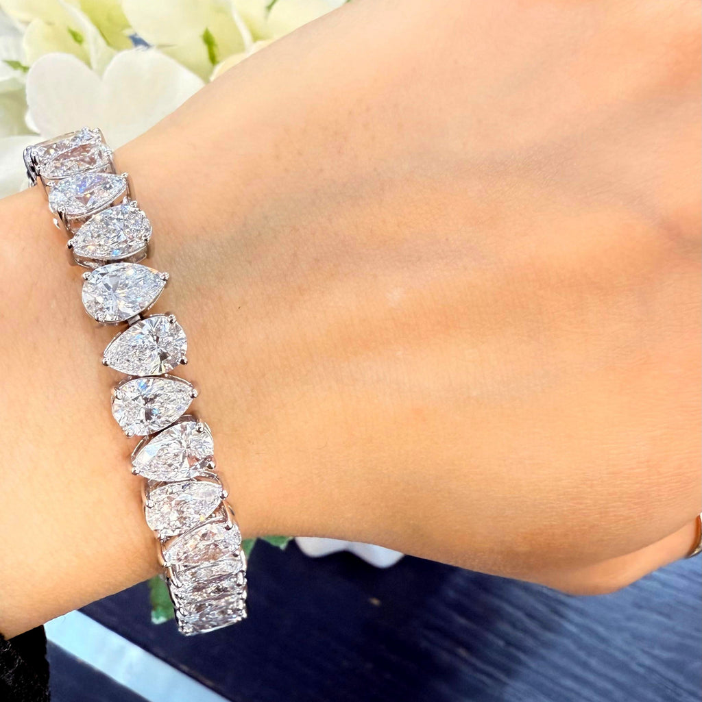 35.42CT D/VS Pear Lab Diamond Tennis Bracelet In Platinum - 35Grams