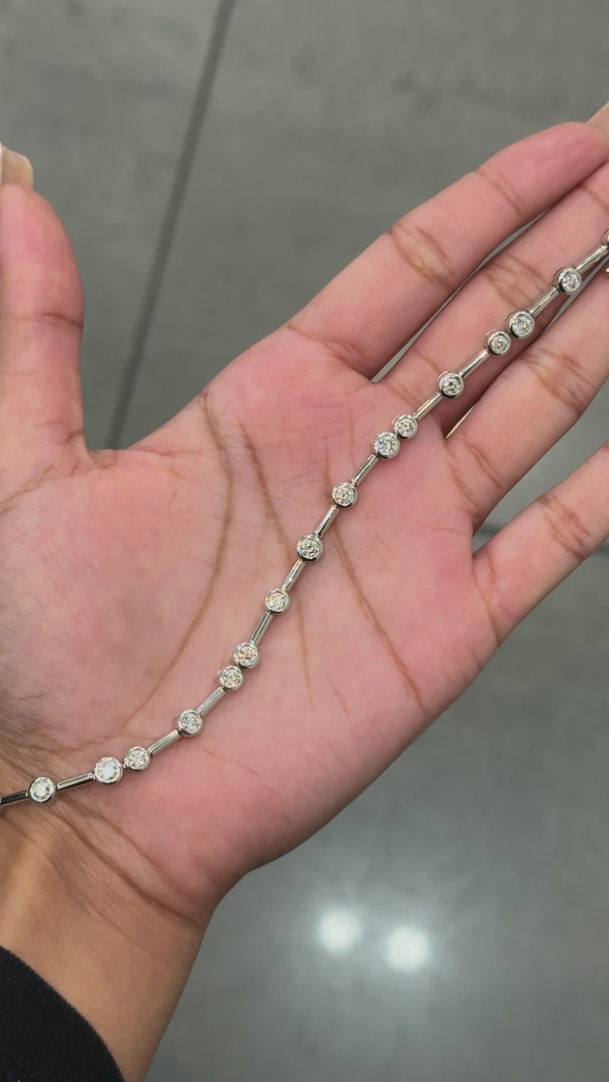 3.00ct Round Diamond Tennis Bracelet - Platinum (Angle View 1)