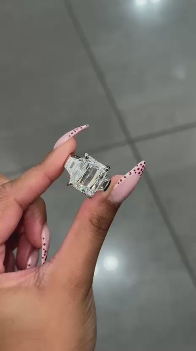 SALE! IGI Certified 16.00ct Lab Grown Ashoka Cut With Trapezoid Diamond Trilogy Ring in Plaitnum