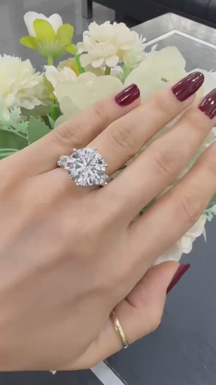 IGI Certified 10.00ct F/VS Round Diamond Engagement Ring In White Gold