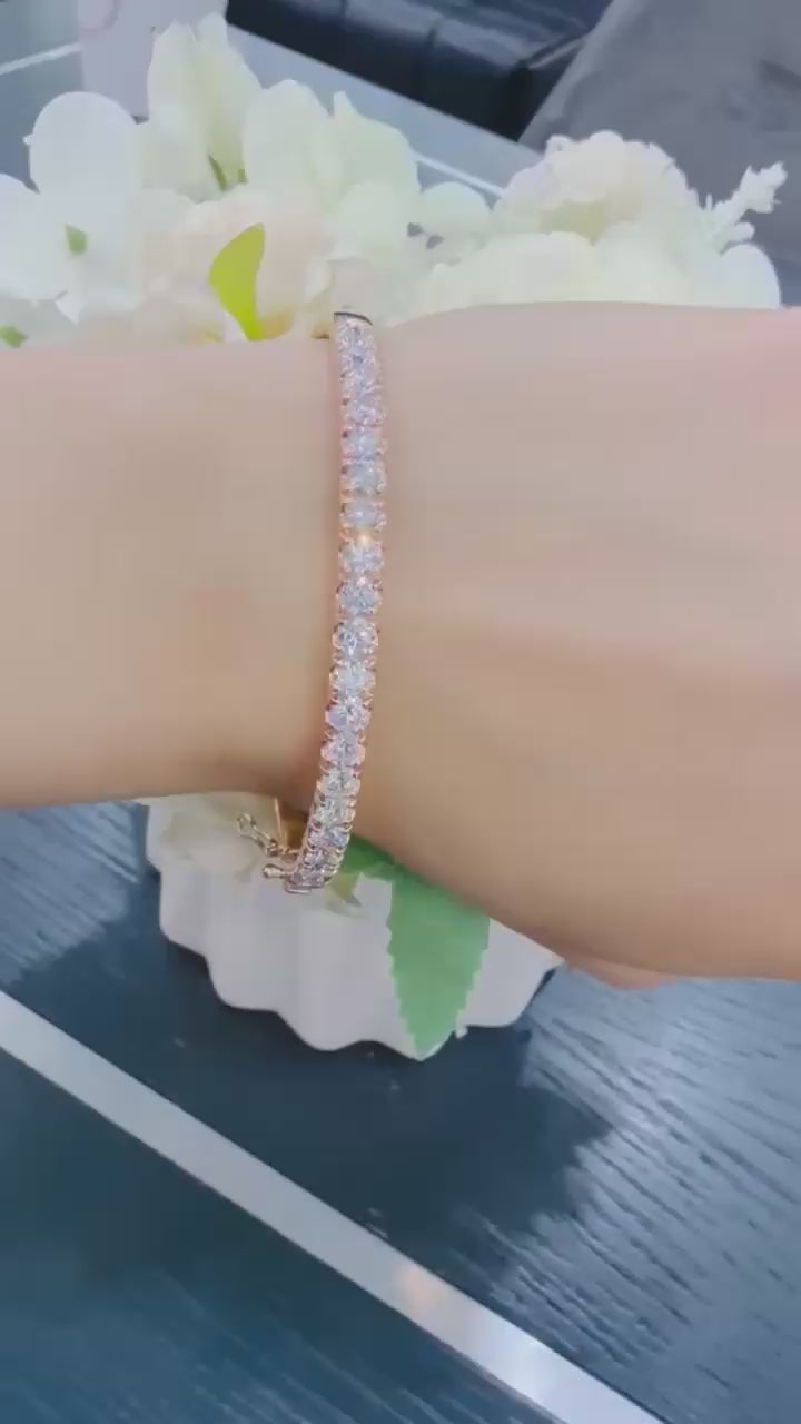 Top Quality D/VS 4.00CT Lab Grown Round Diamond Claw Set Tennis Bangle In Rose Gold