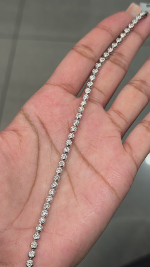2.00ct Round Diamond Tennis Bracelet - Gold (Angle View 1)