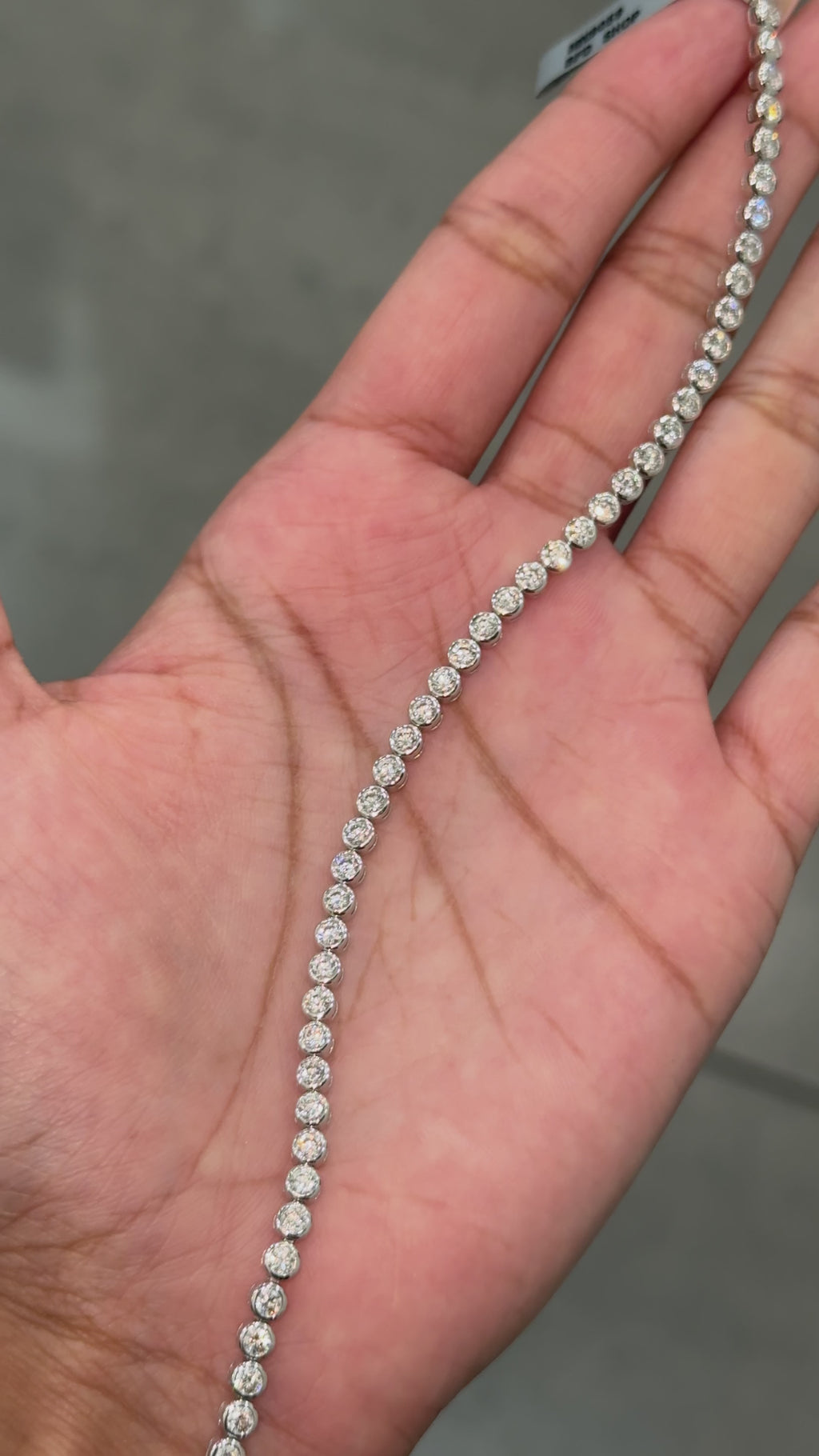 4.00ct Round Diamond Tennis Bracelet - 18k White Gold (Angle View 1)