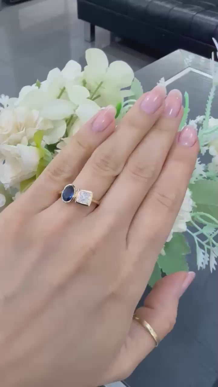 Toi et Moi Ring GIA Certified 1.00 Carat with Oval Blue Sapphire and Princess-Cut Diamond In 18k Yellow Gold