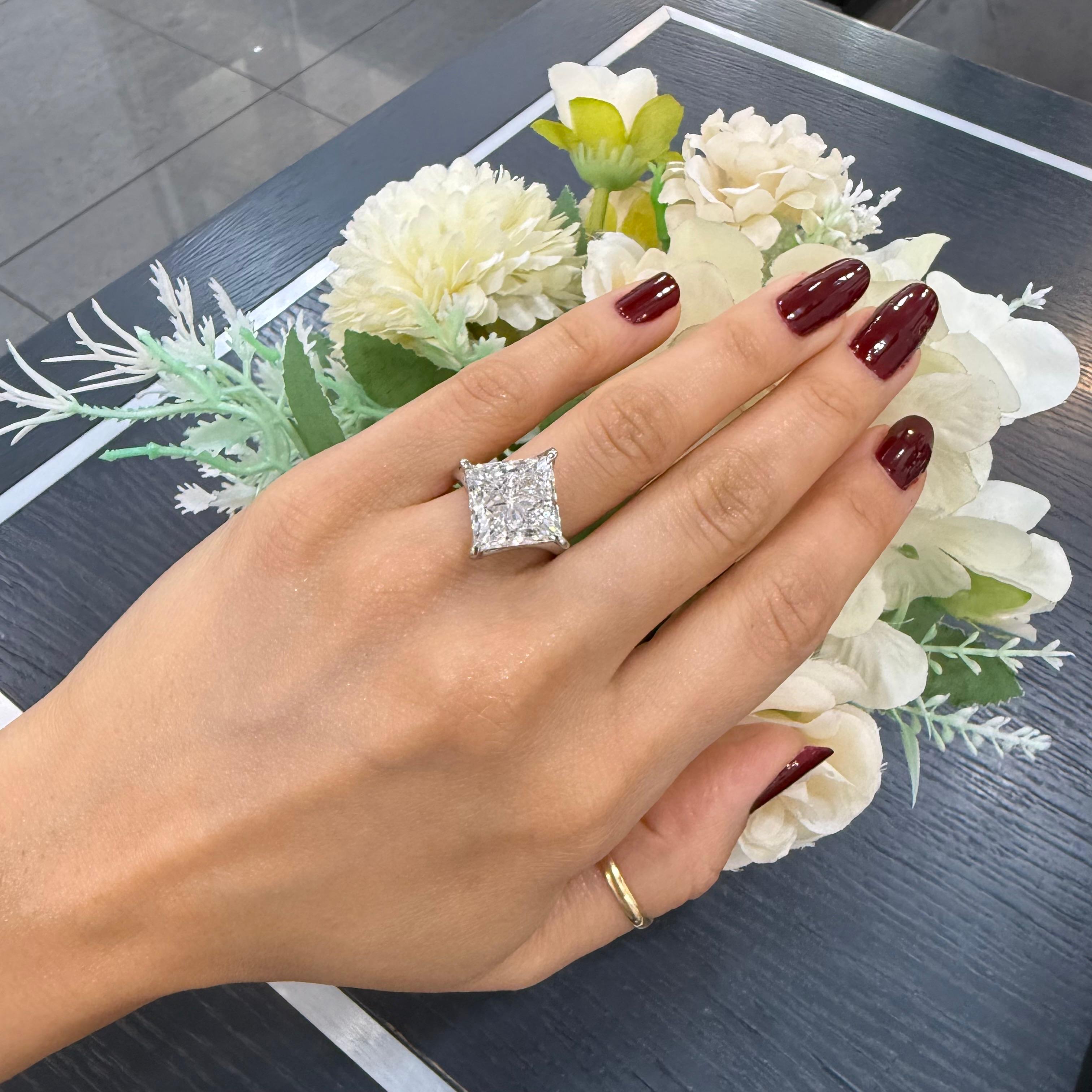 IGI Certified 10.00CT E/VS Princess Lab Grown Diamond Solitaire Engagement Ring in Platinum