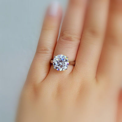 Last Piece! F/VS 5.51 Carat Huge Round Diamond Solitaire Engagement Ring in Platinum