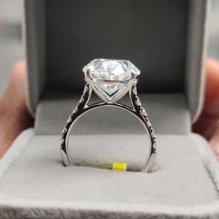 Certified G/VS Huge Oval Diamond Engagement Ring in Platinum 4.50Ct - 11.00Ct