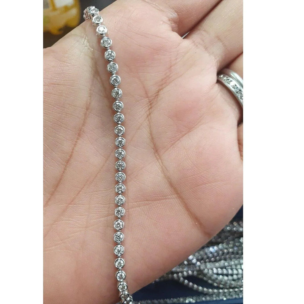 1.50ct Round Diamond Tennis Bracelet - Gold (Angle View 2)
