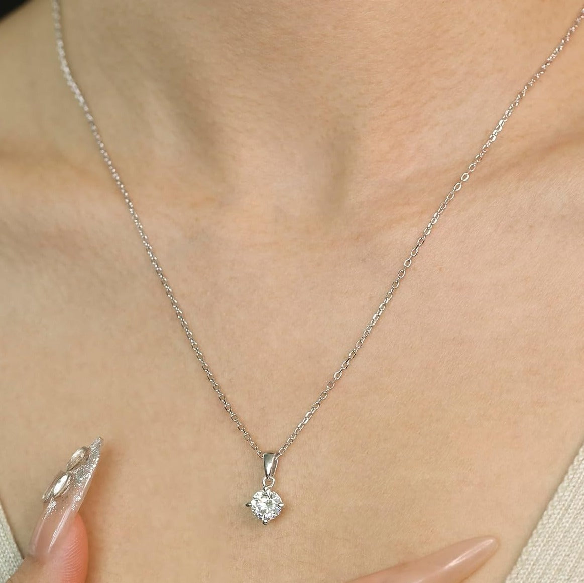 GIA Certified F/VS Round Natural Diamond Pendant in Gold (0.30-1.00ct)