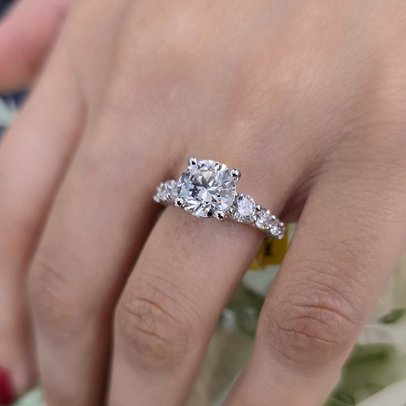 IGI Certified 3.00 Carat E/VS Lab Grown Round with Side Diamond Engagement Ring For Women