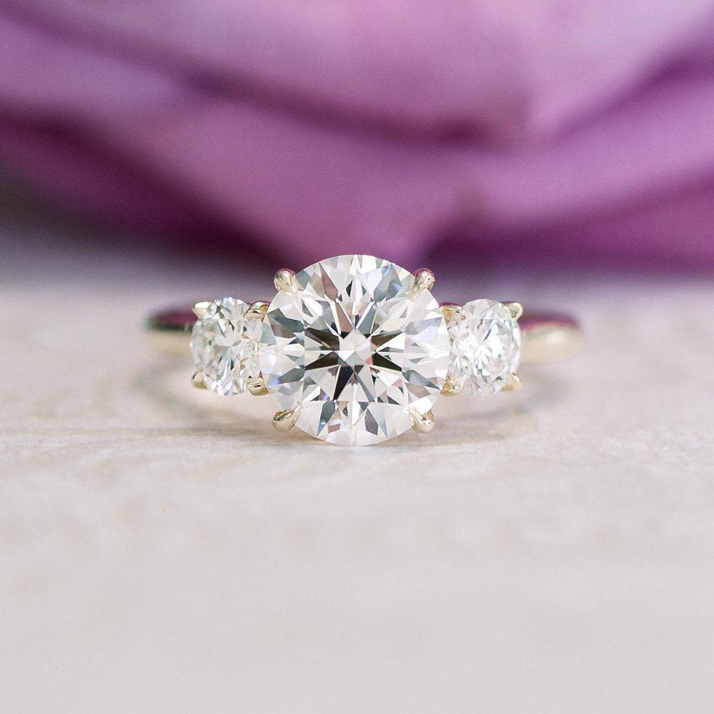 Best Seller ! D/VS 2.00ct-3.00ct Classic Round Diamond Trilogy Engagement Ring in Platinum