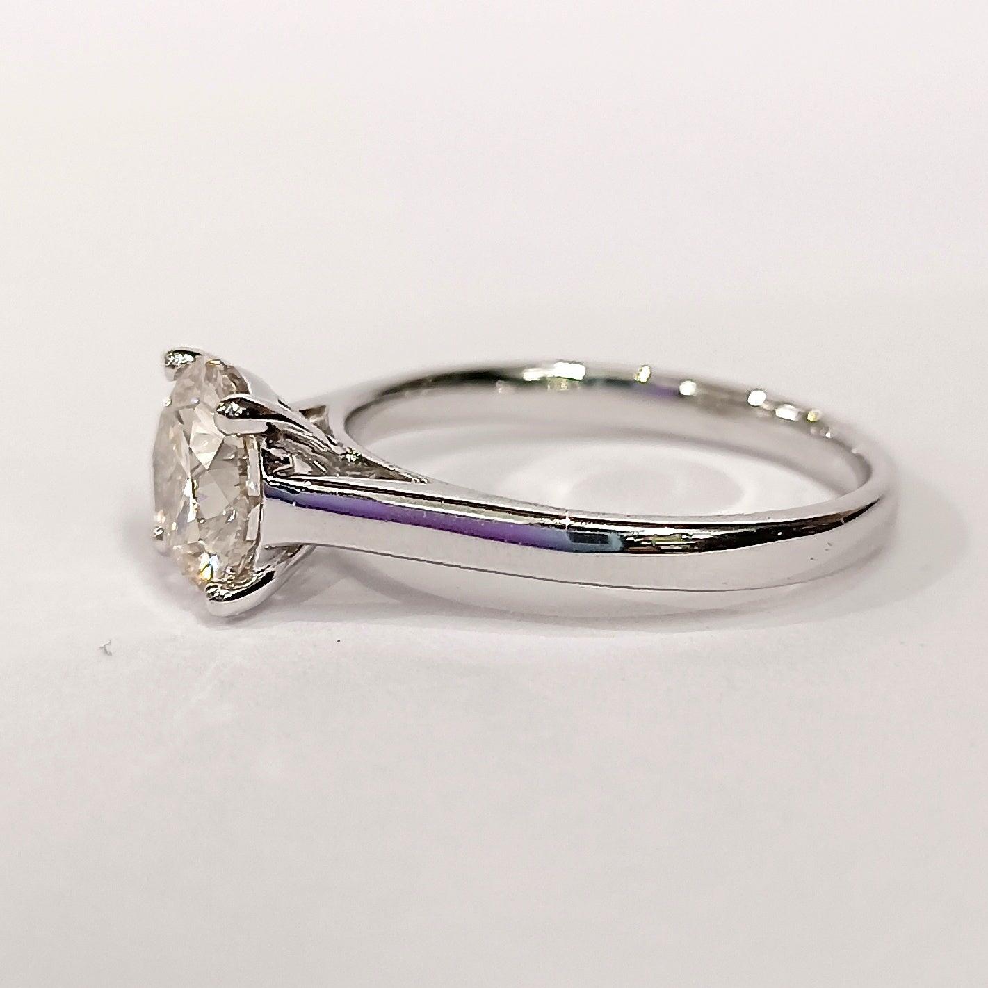 Special Offer ! 2.65CT H/VVS Huge Round Diamond Solitaire Engagement Ring in Platinum