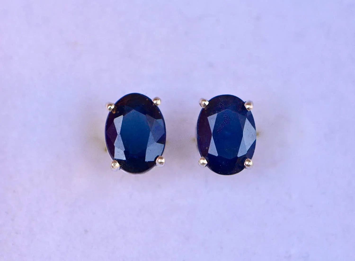 Gigantic 4 carat 100% natural blackish blue sapphire stud earrings in 9k white gold- 8MM