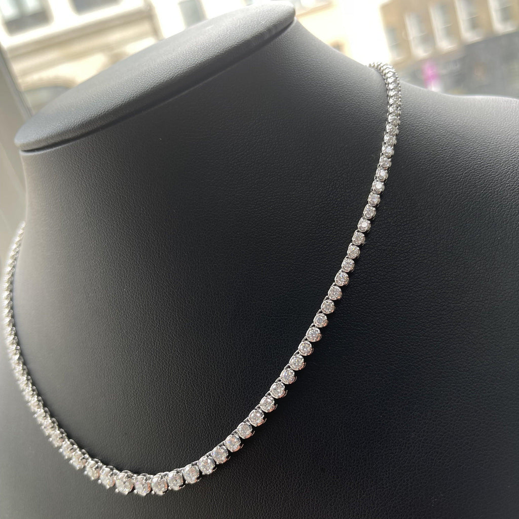 D/VS 8.00Ct Lab Grown Round Diamond Graduated Necklace in Hallmarked 18k White Gold