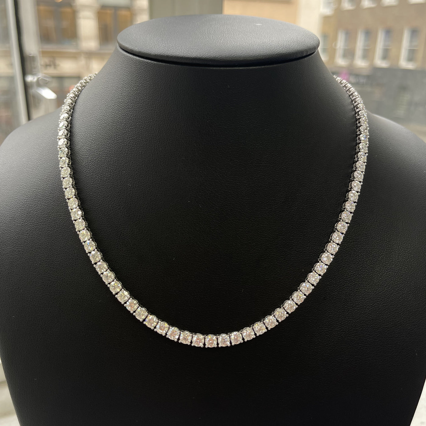 Last Piece D/VS 30.00Ct Round Diamond Straight Line Tennis Necklace in Hallmarked 9k Gold 33 grams