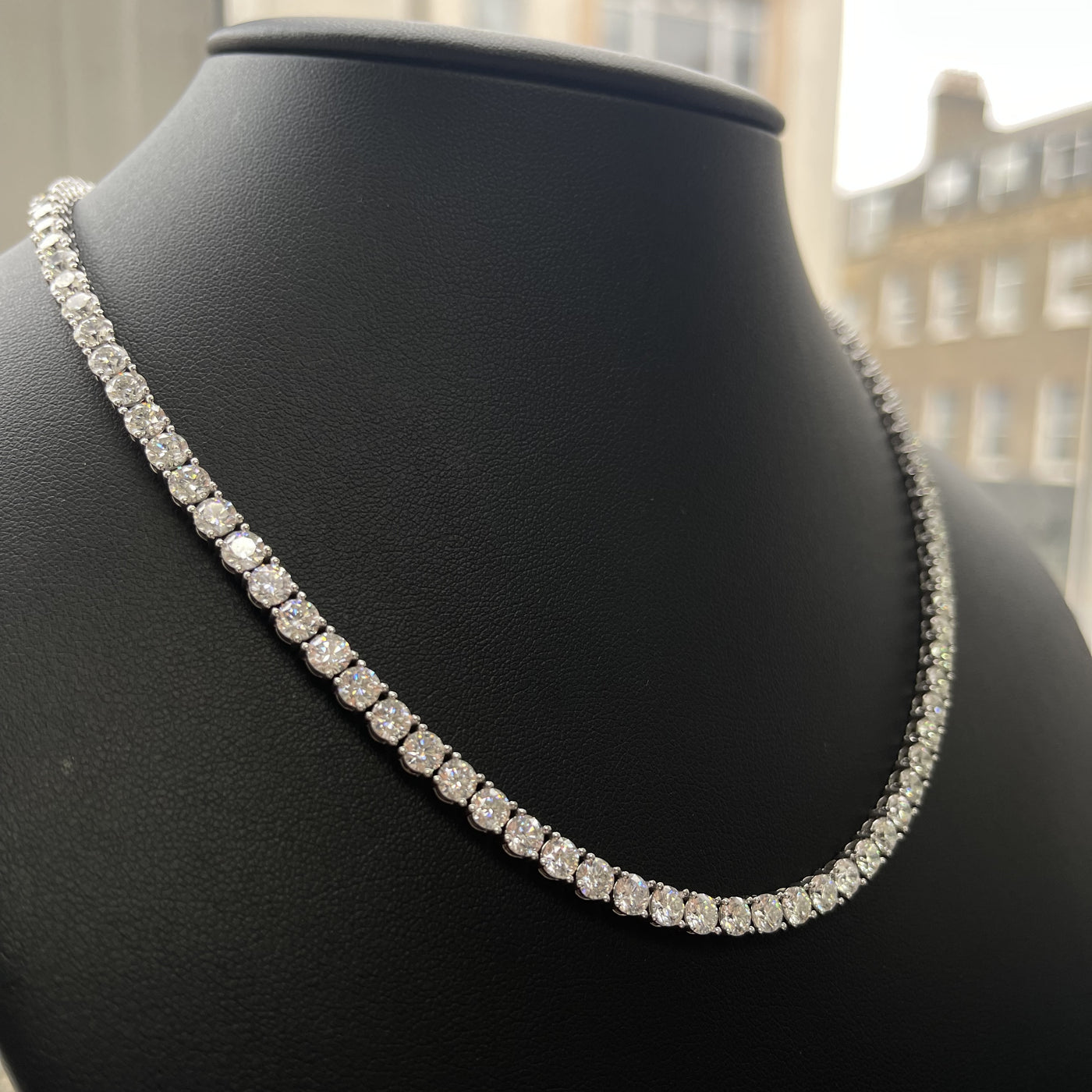 Last Piece D/VS 30.00Ct Round Diamond Straight Line Tennis Necklace in Hallmarked 9k Gold 33 grams