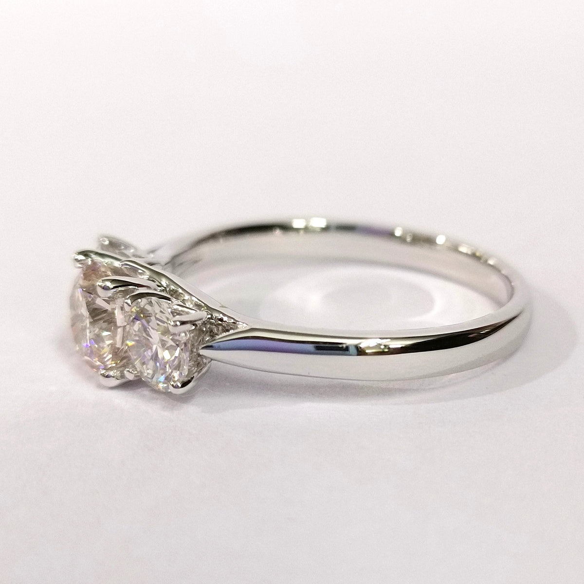 Last Piece ! F/VS 1.50CT Classic Round Diamond Trilogy Engagement Ring in Platinum
