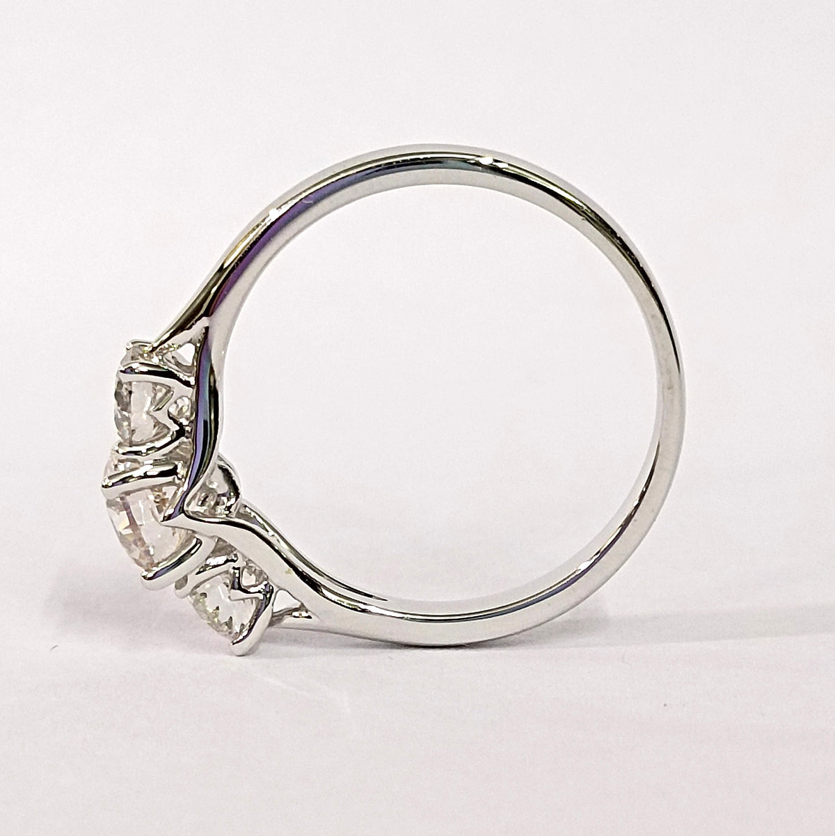 Last Piece ! F/VS 1.50CT Classic Round Diamond Trilogy Engagement Ring in Platinum