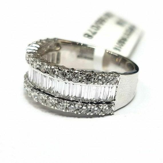 F/VS TRIPLE ROW BAGUETTE & ROUND DIAMOND ETERNITY PLATINUM RING