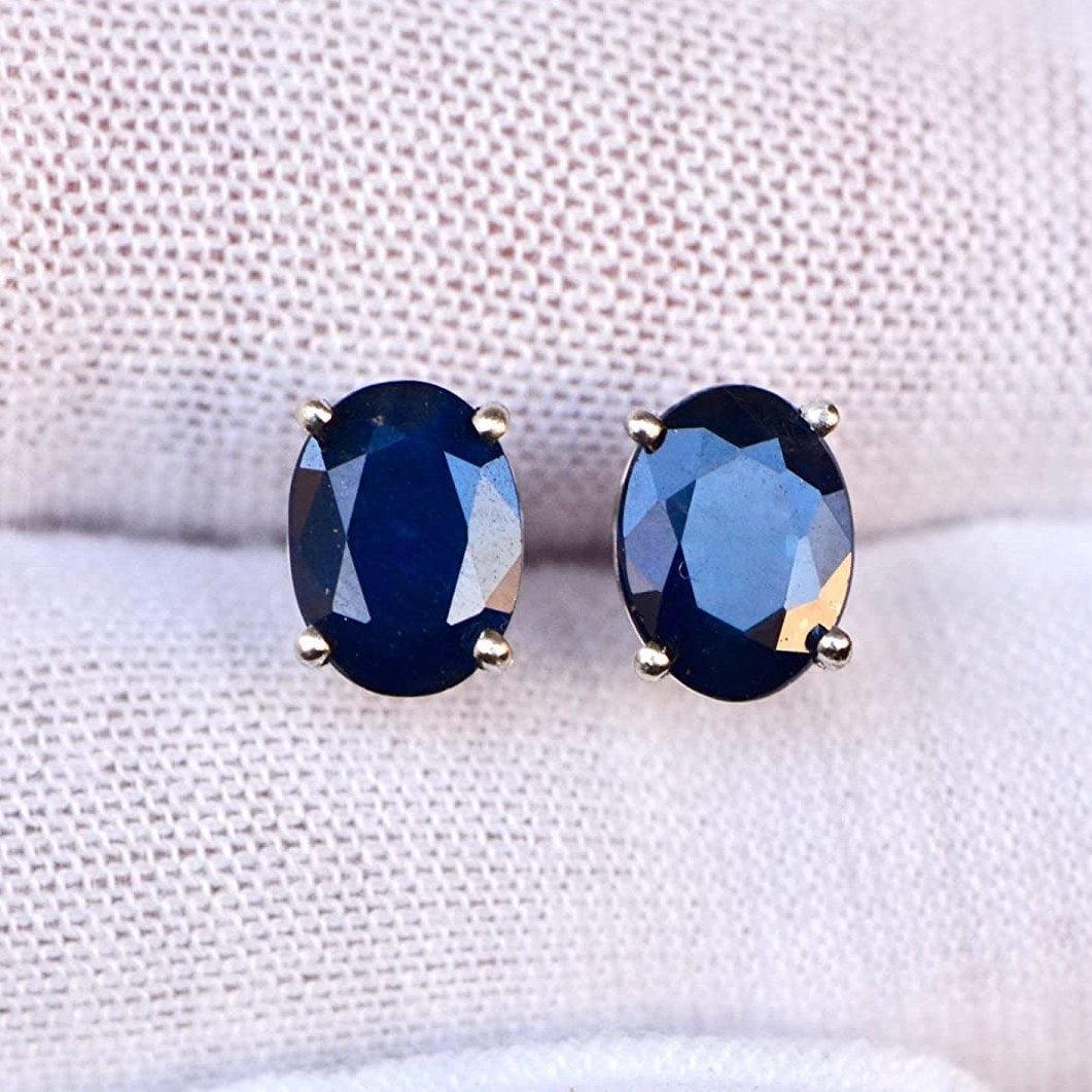 Gigantic 4 carat 100% natural blackish blue sapphire stud earrings in 9k white gold- 8MM