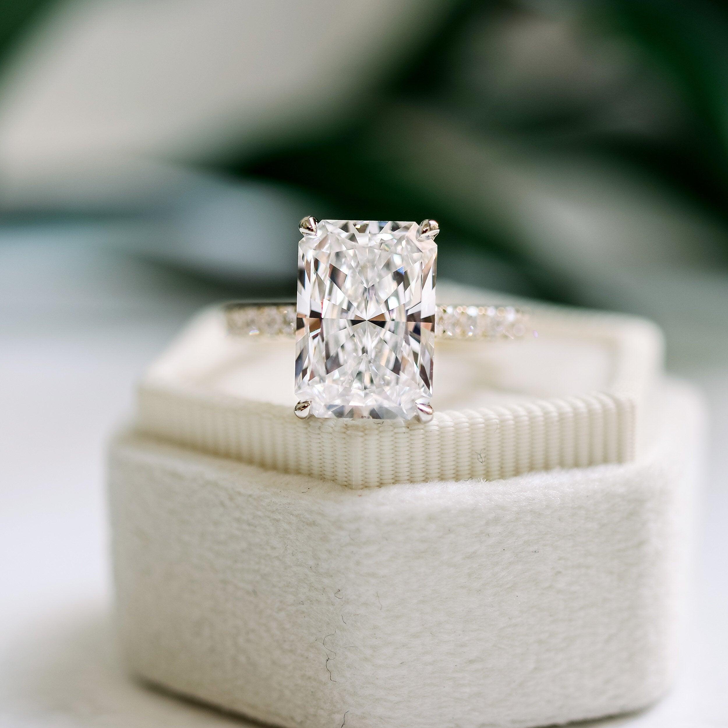 E/VS 3.50Ct Radiant Diamond Bridal Set Engagement Ring